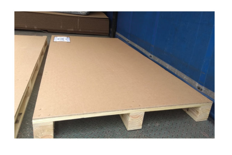 Pallet de papelão  - base madeira