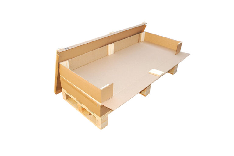 Caixa de papelão - base pallet de madeira